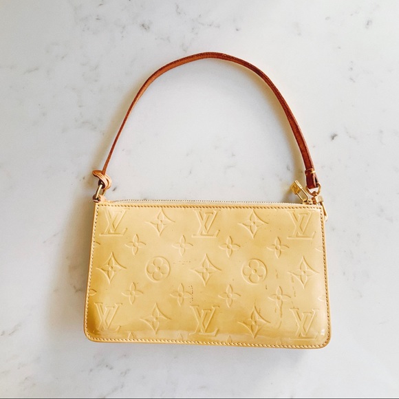 *SOLD* Louis Vuitton Vernis Pochette - Picture 2 of 16